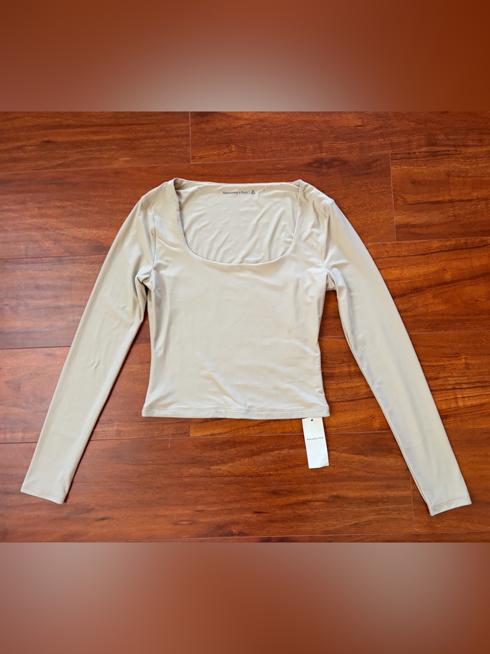 NWT Abercrombie & Fitch Women's Long Sleeve Scoop Neck Top - Light Taupe